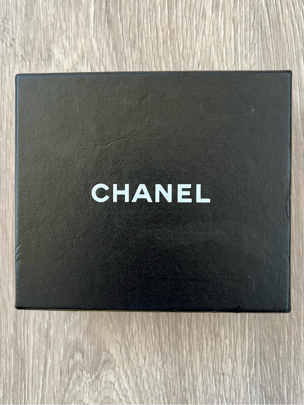 Chanel Box (BB394)